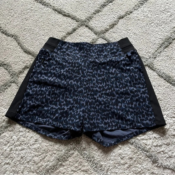 Athleta shorts Brooklyn Printed Lightweight Navy black athletic high rise 0 - Picture 1 of 9